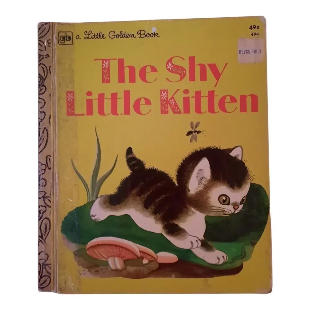 Little Golden Book: The Shy Little Kitten - Classic Yellow Edition
